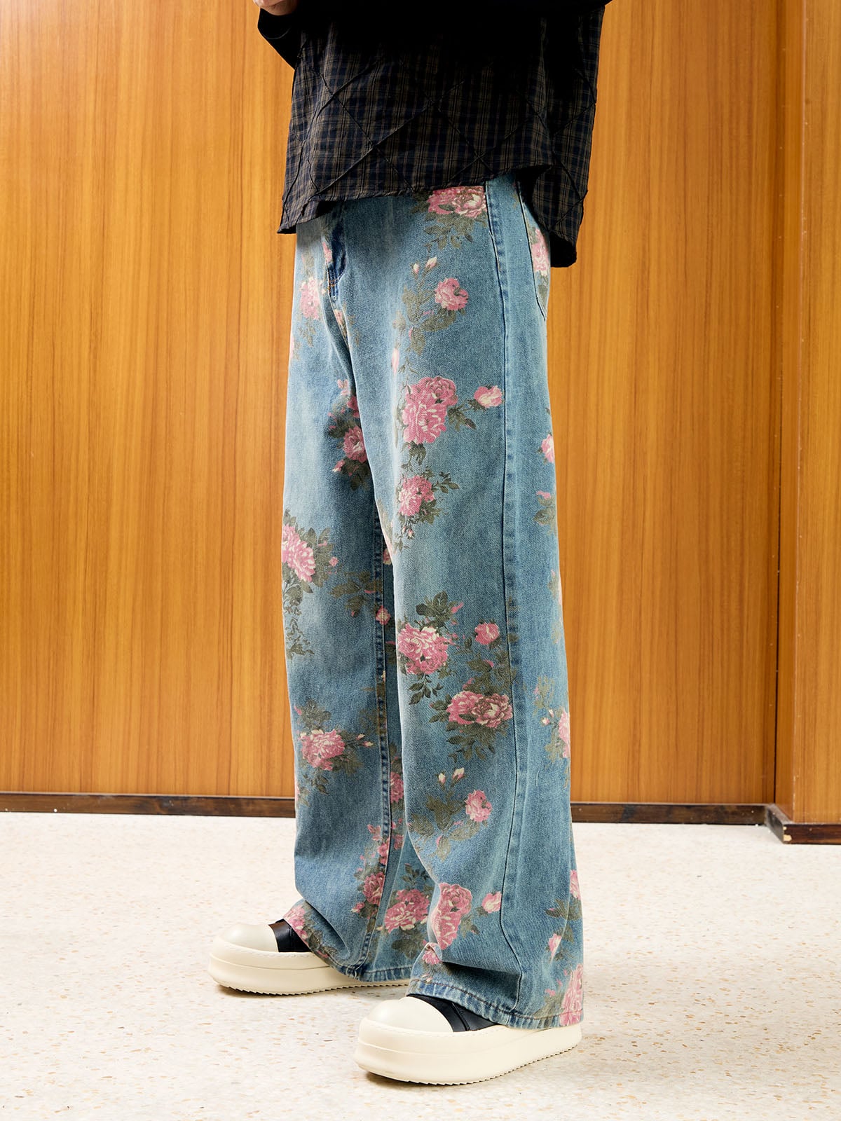 Floral Print Straight Jeans - 2409