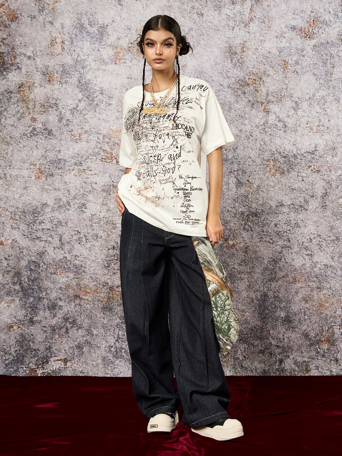 Graffiti Letter Print Oversized T-Shirt - 2417