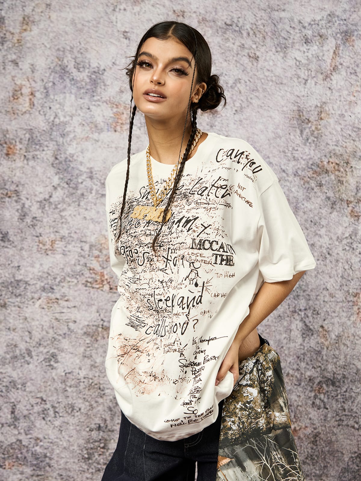Graffiti Letter Print Oversized T-Shirt - 2417